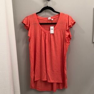 GAP ruffly tshirt